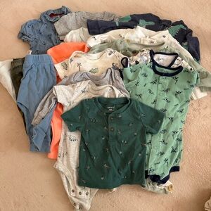 Carters 6 Month Clothes Lot - 16 items